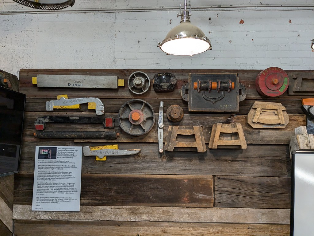 Metal Casting vs. Forging: Choosing the Right Process