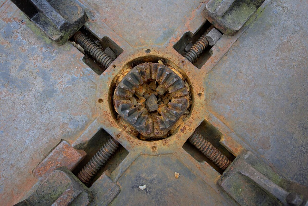 Gear Types & Manufacturing: Spur, Helical, Bevel and Worm